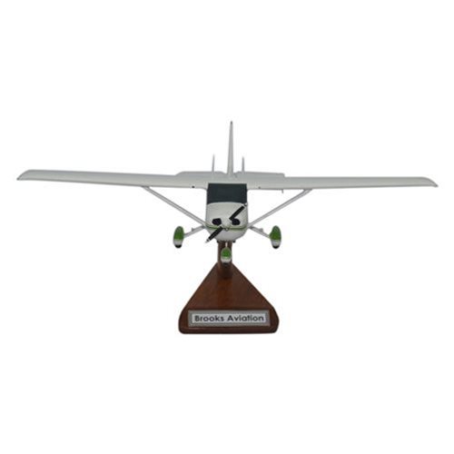 Cessna 150M Custom Aircraft Model - View 4