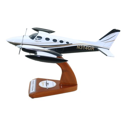 Cessna 340 Custom Aircraft Model - View 2