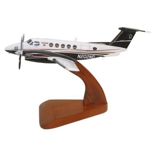 Beechcraft Super King Air 200 Custom Aircraft Model - View 2