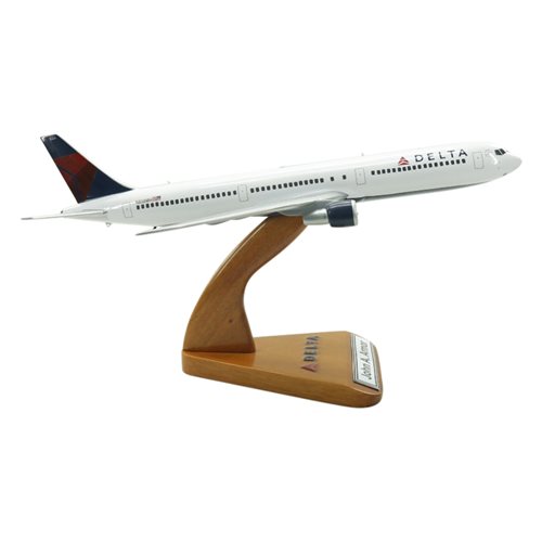 Delta Air Lines B767-400ER Custom Aircraft Model - View 4