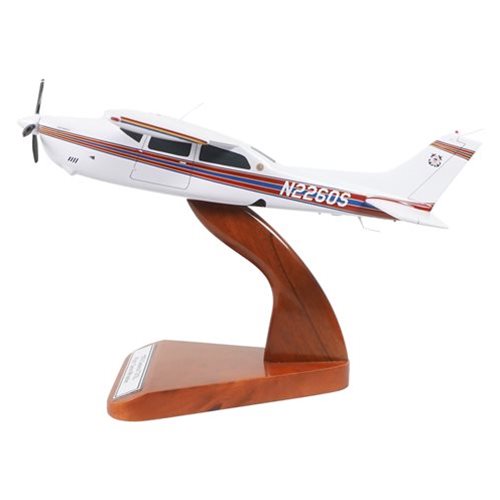 Cessna 210L Centurion Aircraft Model - View 2