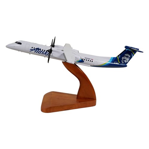 Alaska Horizon Bombardier Dash 8-Q402 Custom Aircraft Model  - View 2