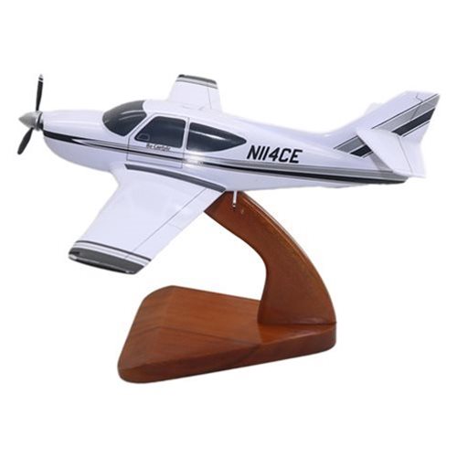 Rockwell Commander 114 Custom Aircraft Model - View 2