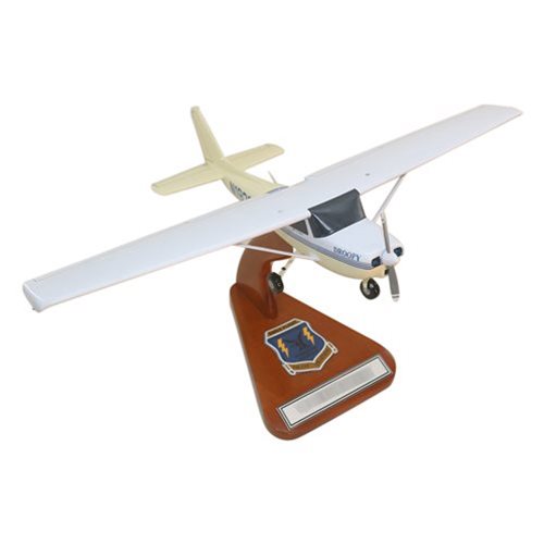 Cessna 150L Custom Aircraft Model - View 5