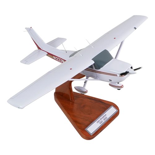 Cessna 182N Custom Aircraft Model - View 5