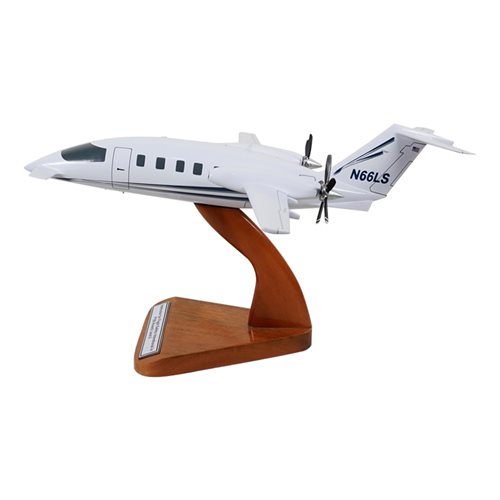 Piaggio P180 Custom Airplane Model  - View 2